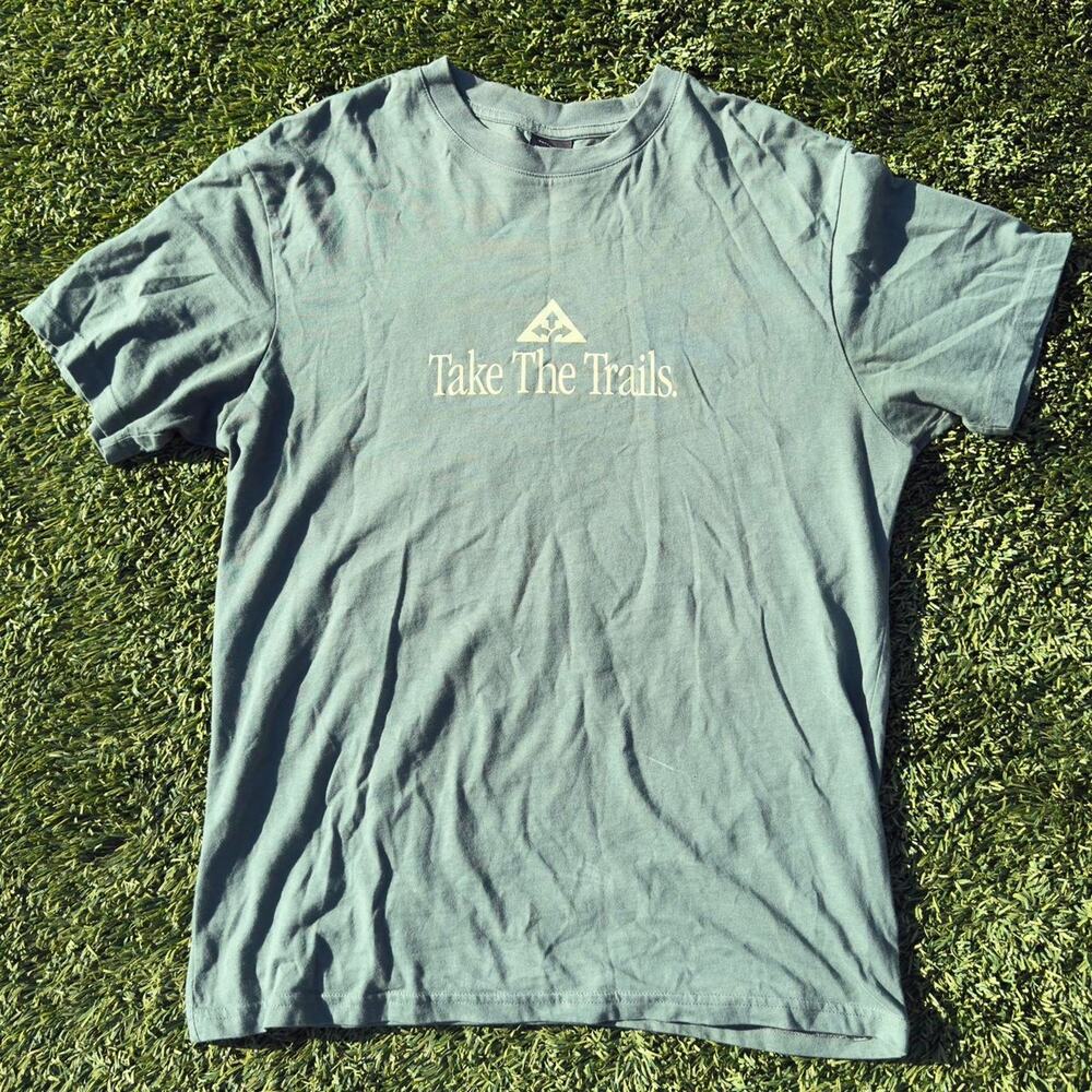 Green Hiking Outdoor Tee Shirt Vintage Size M